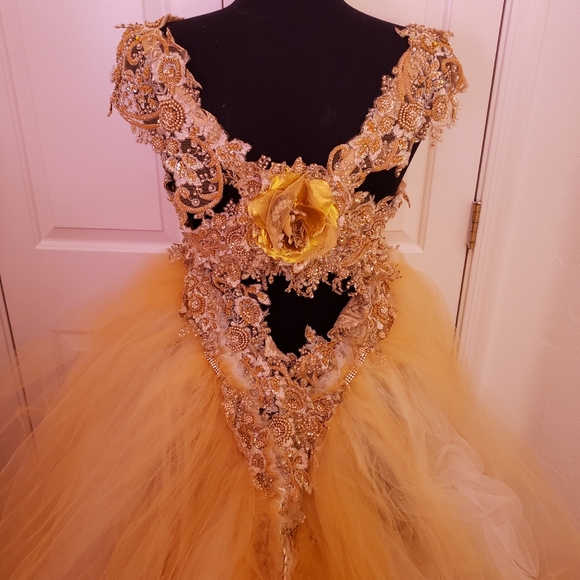 DELIA Custom Order Gold Lace Gatsby Wedding Gown - Picture 7 of 8